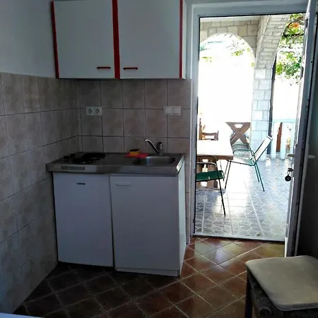 Val Guest house